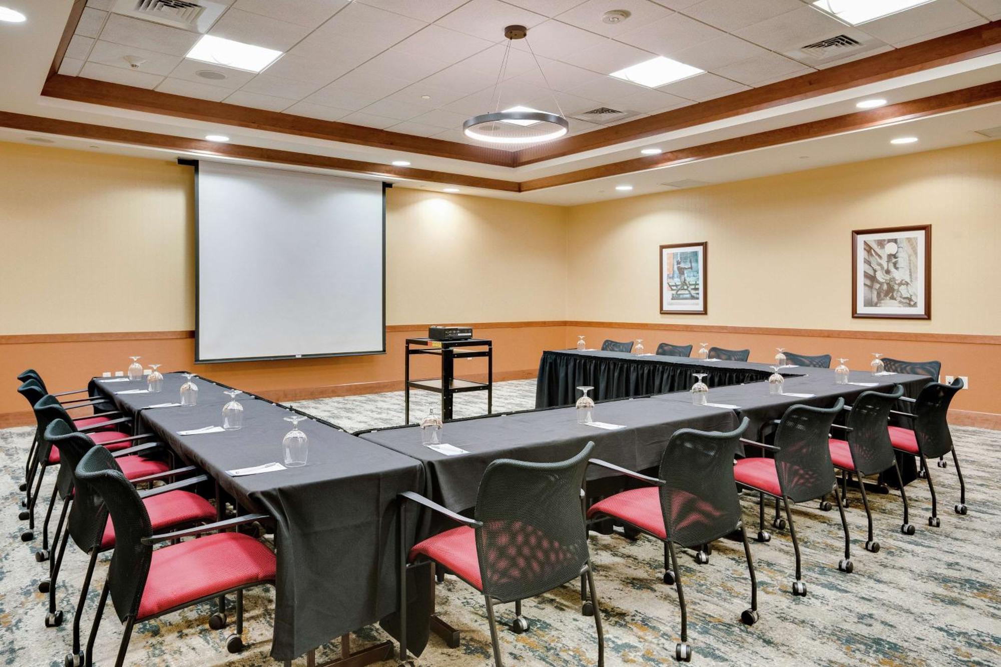 Hilton Garden Inn Milwaukee Airport Eksteriør bilde