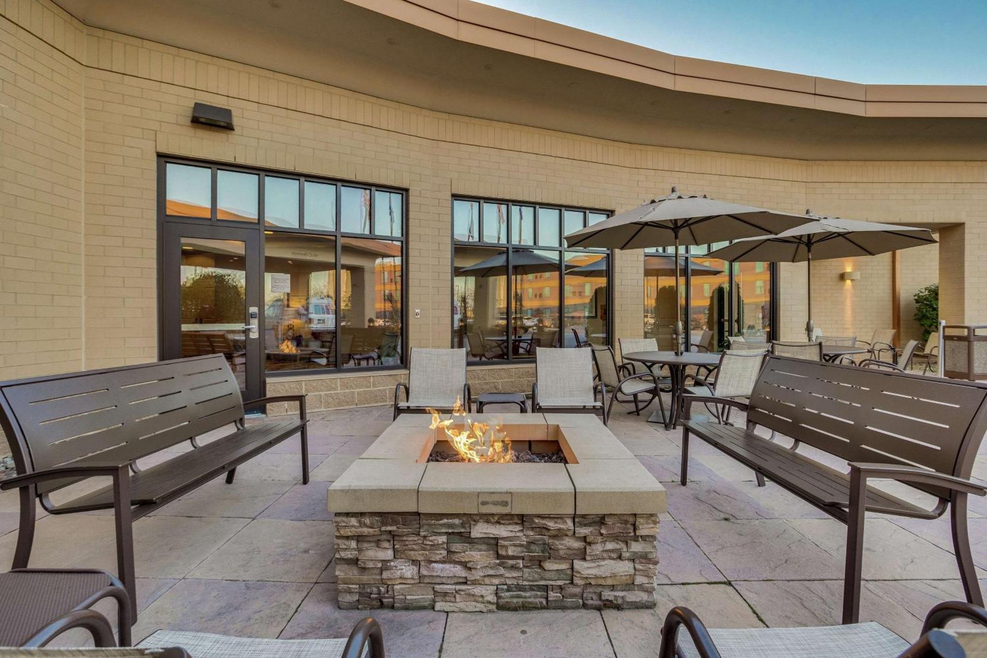 Hilton Garden Inn Milwaukee Airport Eksteriør bilde