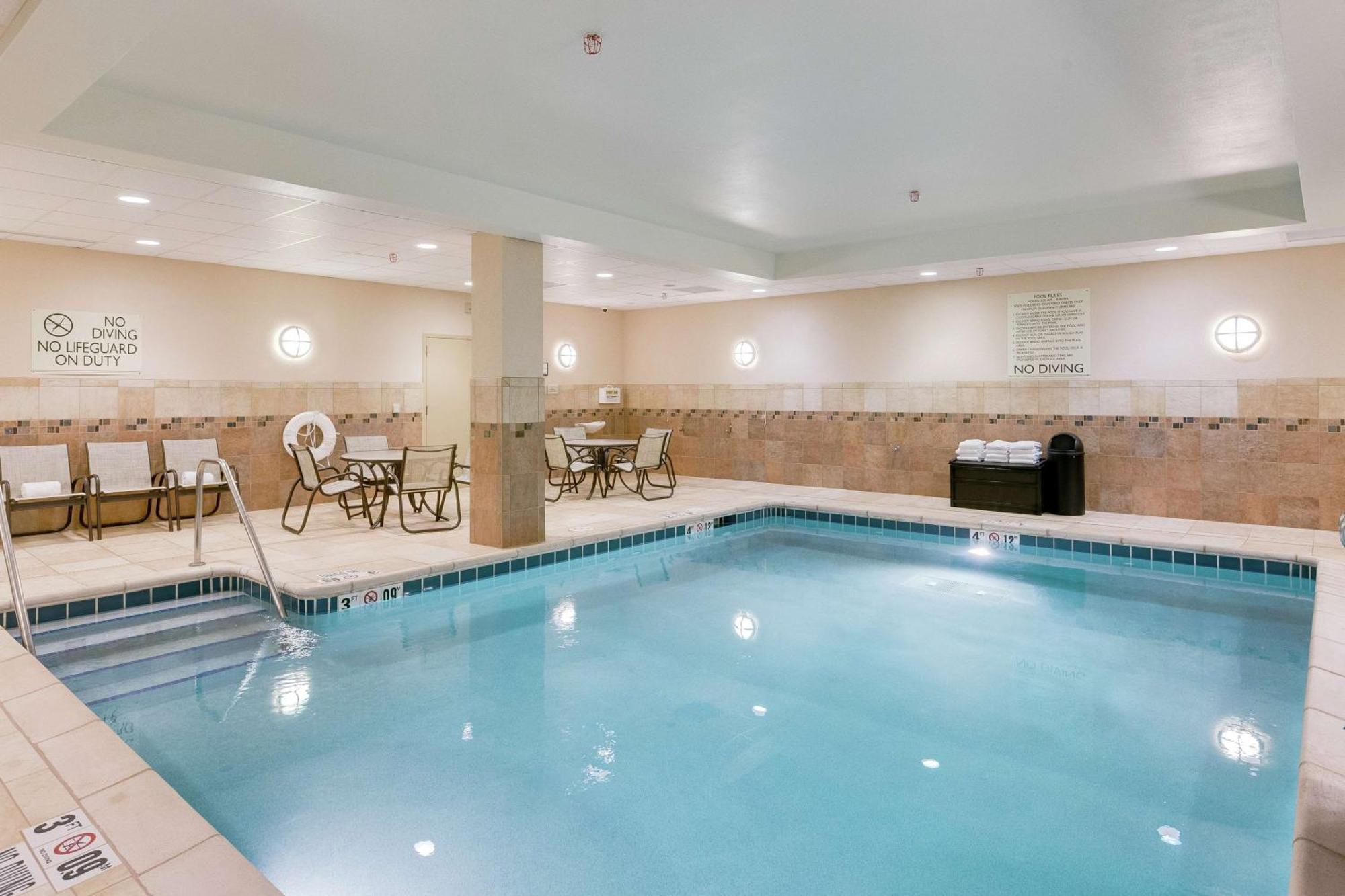Hilton Garden Inn Milwaukee Airport Eksteriør bilde
